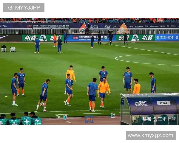 退役足球明星重返主场与球迷共庆激情时刻的感人故事